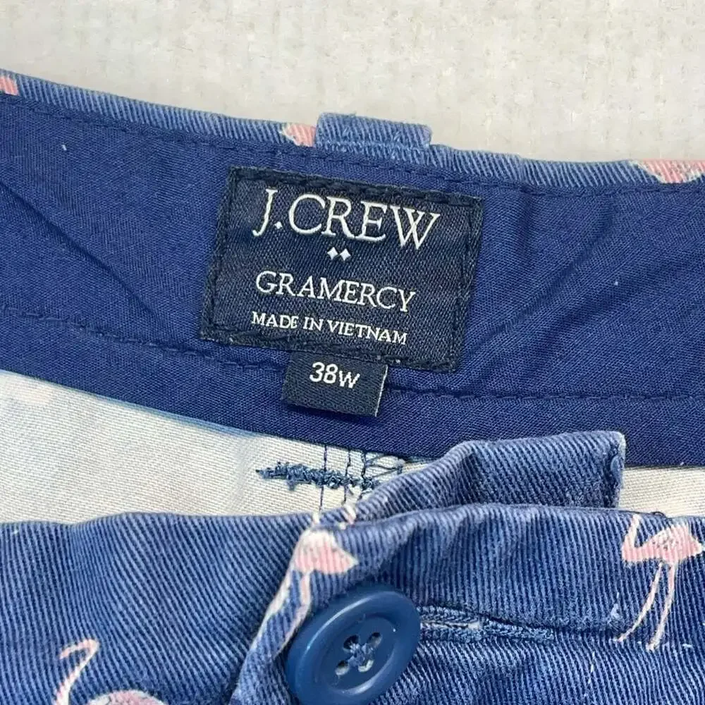 J. Crew Gramercy Mens Flamingo Print Chino Shorts Size 38 W 9” L